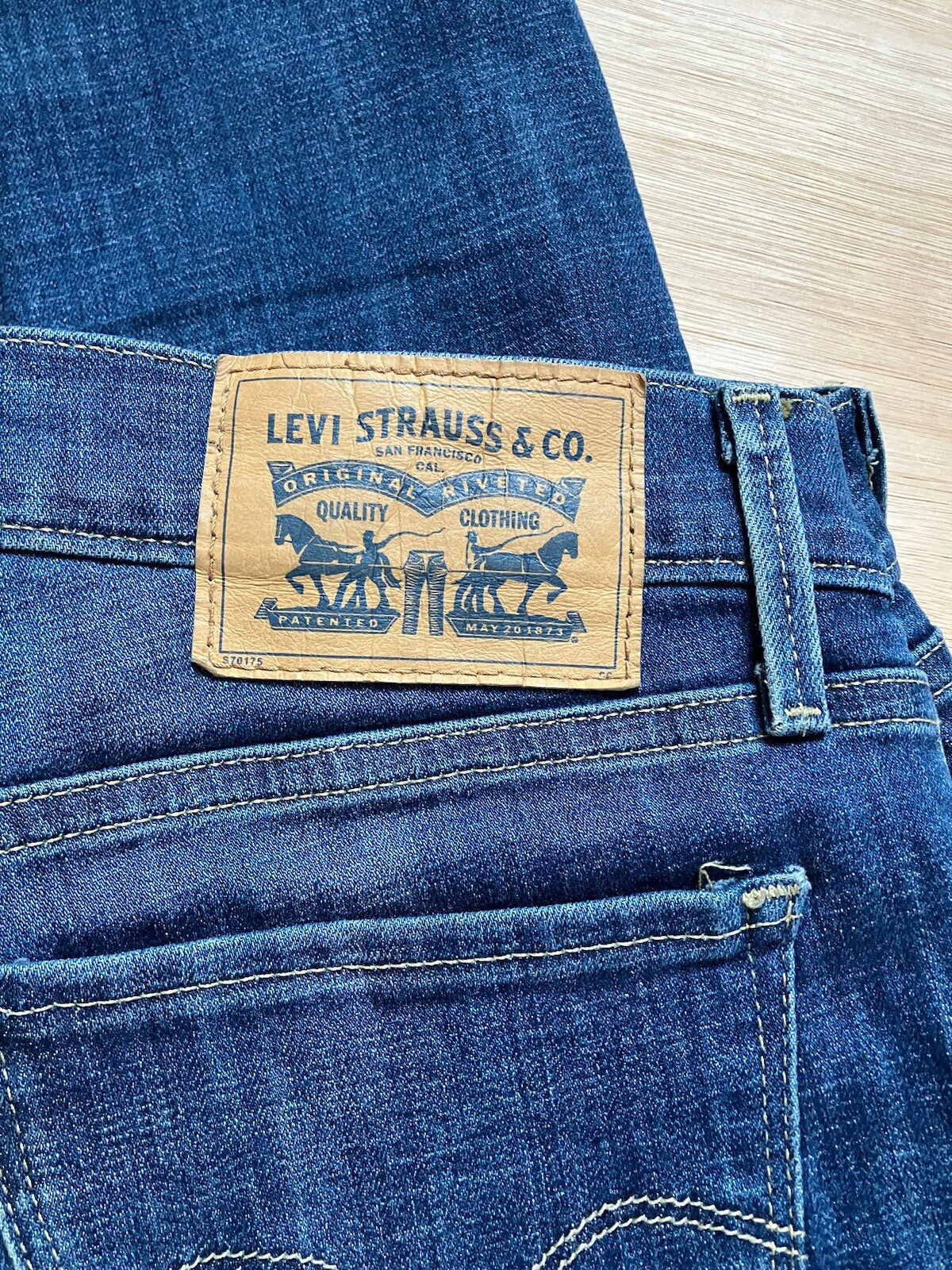 Levi Strauss Women’s Jeans Size 28 Super Skinny
